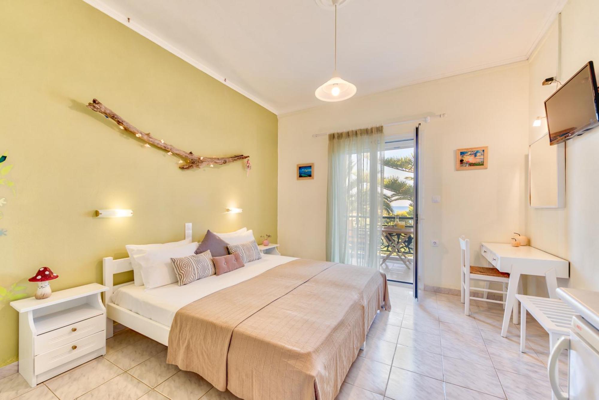 Panorama Studios & Apartments Amoudi Esterno foto